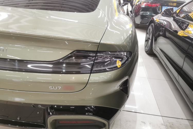 小米汽车 小米SU7 2024款 四驱超长续航高阶智驾Max版车身外观9