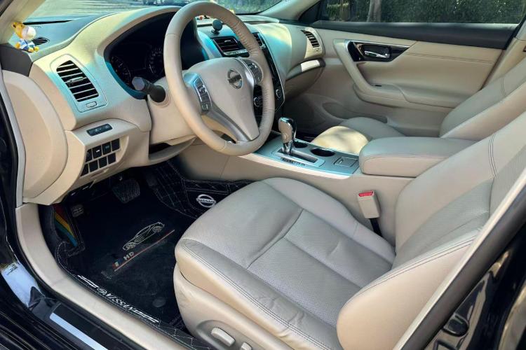 日产 天籁 2016款 2.0L XL舒适版中控内饰20