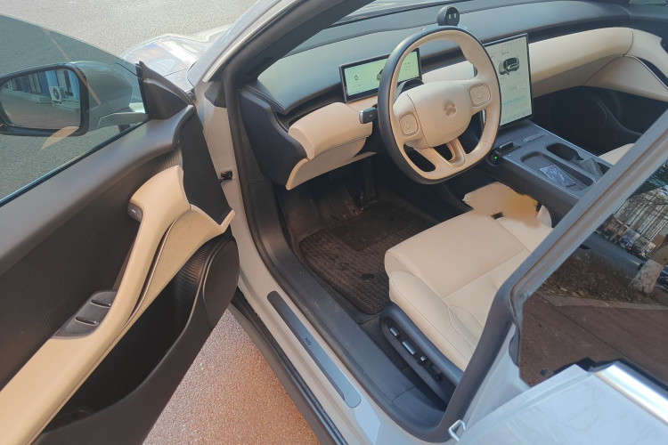 蔚来ET5T 2024款 75kWh Touring中控内饰7003