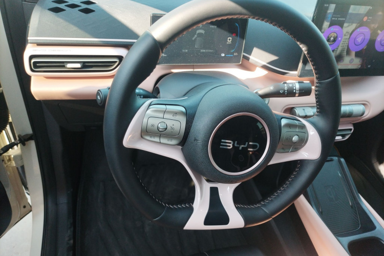 比亚迪 海鸥 2025款 305km 自由版中控内饰13