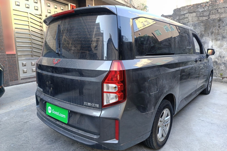 五菱汽车 五菱征程 2021款 1.5T 手动豪华型车身外观7