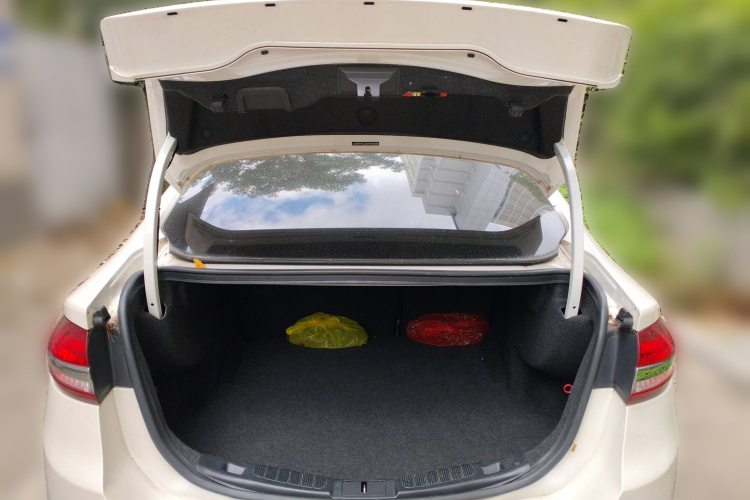 福特 蒙迪欧 2017款 EcoBoost 180 时尚型中控内饰23