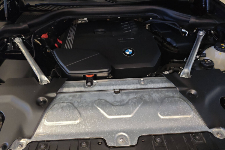 宝马X3 2023款 xDrive30i 领先型 M曜夜套装机舱底盘24