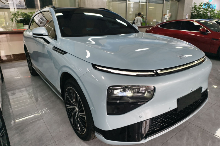 小鹏G9 2022款 702 Pro车身外观3