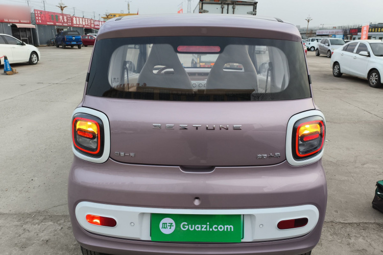 奔腾小马 2025款 222km 灵动马车身外观6