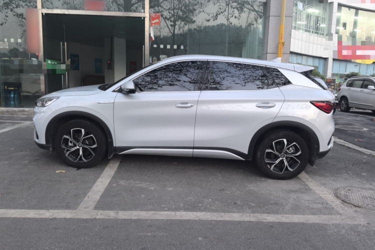 比亚迪 元PLUS 2024款 荣耀版 510KM 领先型车身外观6006