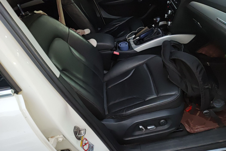 奥迪Q5 2017款 40 TFSI 技术型局部细节41