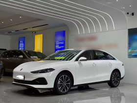 荣威D7 2025款 DMH 125km 世界冠军版