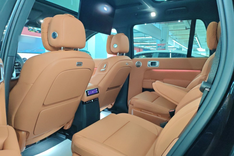 理想汽车 理想L9 2025款 Pro 智能焕新版中控内饰21