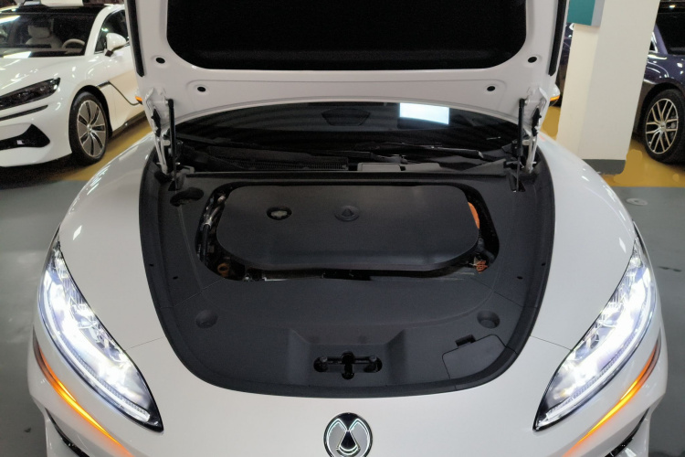 腾势Z9GT 2024款 1100四驱Max版局部细节24