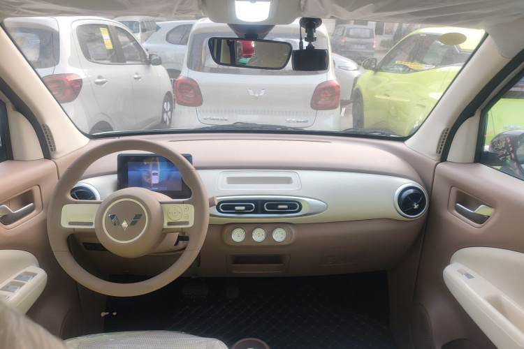 五菱汽车 宏光MINIEV 2025款 四门版 进阶款中控内饰12