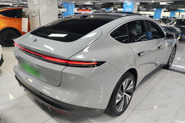 蔚来ET5 2024款 75kWh车身外观6005