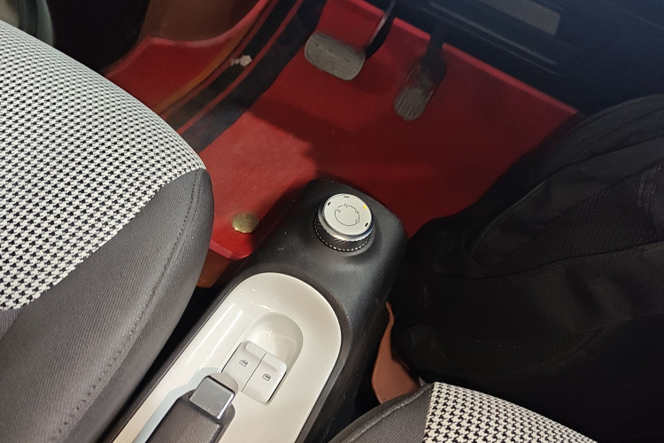 五菱汽车 宏光MINIEV 2024款 第三代 215km 进阶版局部细节18