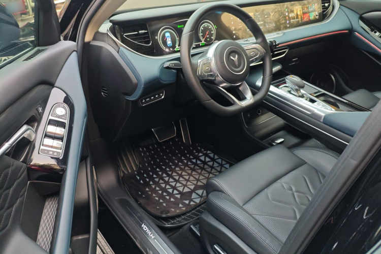 岚图汽车 岚图FREE 2021款 两驱标准纯电城市版中控内饰20