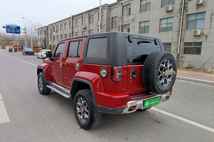 北京越野 北京BJ40 2018款 PLUS 2.3T 自动四驱旗舰版 国V车身外观6006