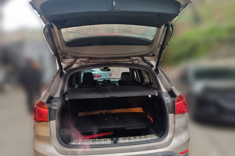 宝马X1 2018款 sDrive18Li 时尚型中控内饰23