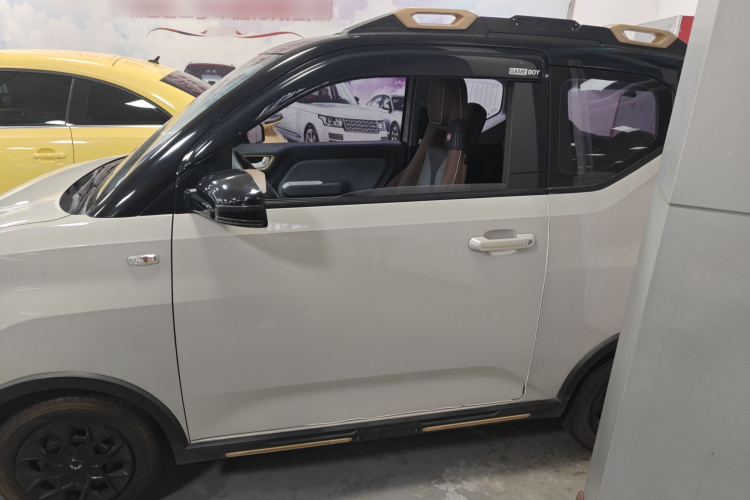 五菱汽车 宏光MINIEV 2022款 GAMEBOY 200km 玩咖款 磷酸铁锂车身外观4