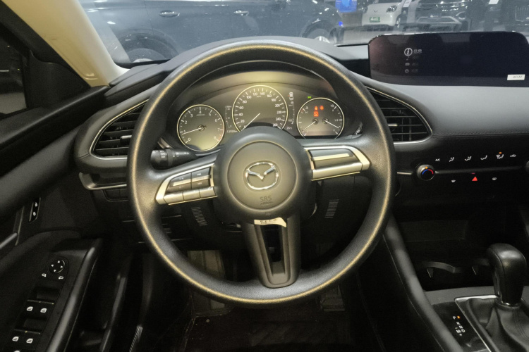 马自达3 昂克赛拉 2023款 2.0L 自动质擎版中控内饰13