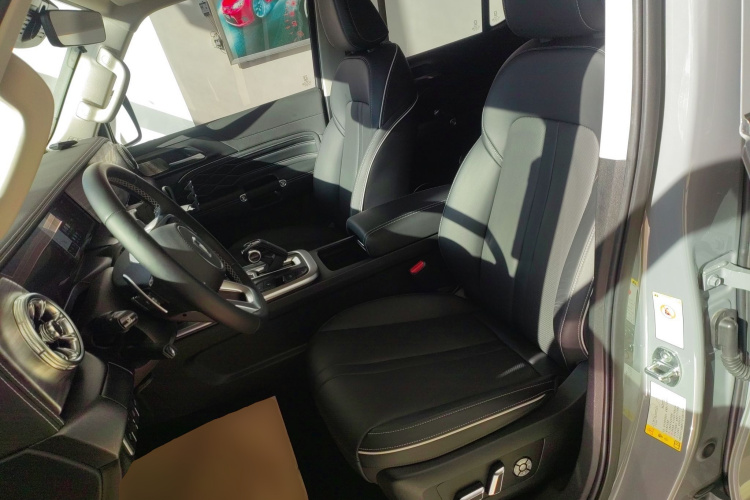 坦克300 2023款 2.0T 铁骑02中控内饰19