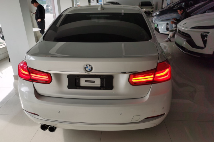 宝马3系 2018款 320Li 时尚型车身外观6004