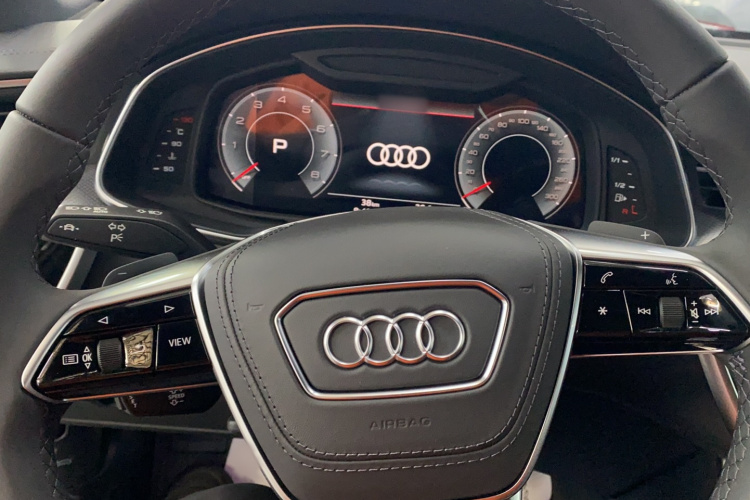 奥迪A6L 2025款 改款 40 TFSI 豪华动感型中控内饰7003