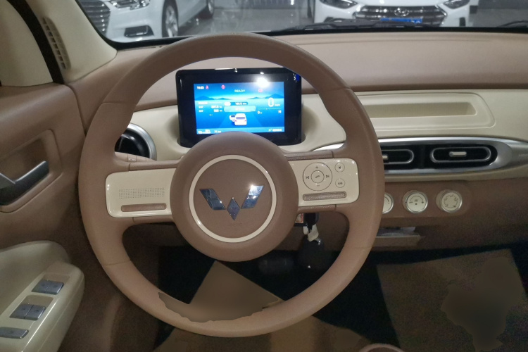 五菱汽车 宏光MINIEV 2025款 四门版 进阶款中控内饰13