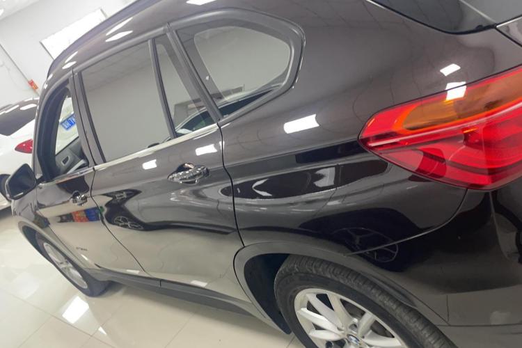 宝马X1 2016款 sDrive18Li 时尚型车身外观6005