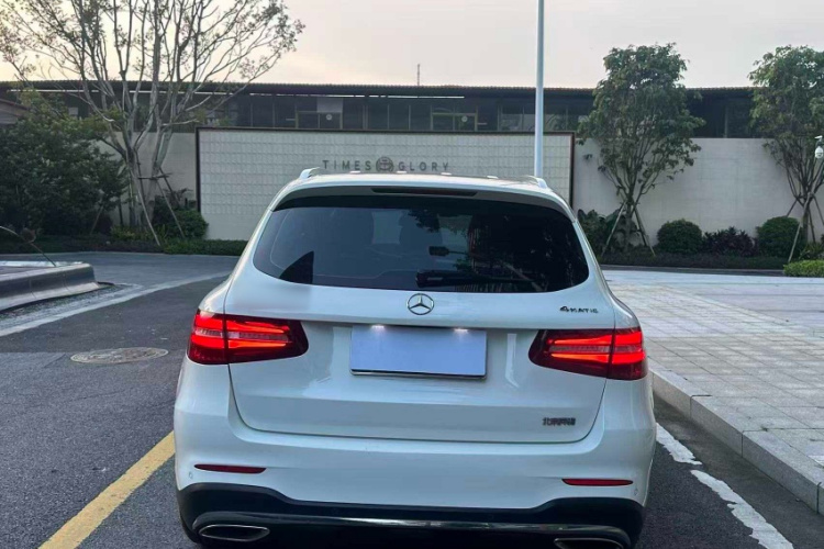 奔驰GLC 2018款 GLC 260 4MATIC 豪华型车身外观6011
