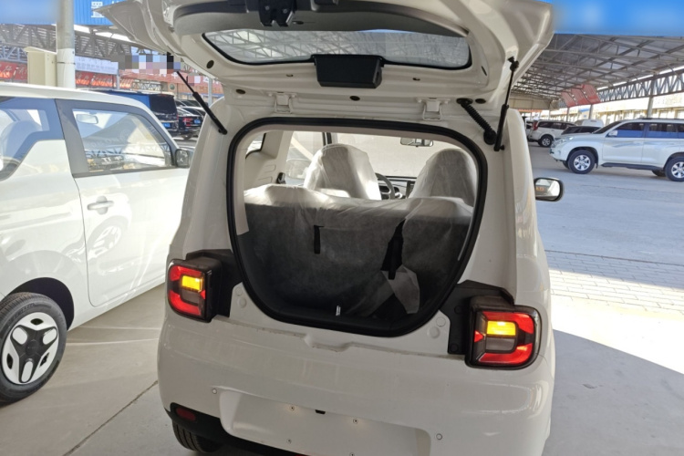 吉利银河 熊猫 2025款 210km 元气熊机舱底盘23