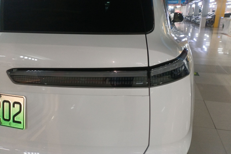 乐道L90 2025款 Pro 六座版车身外观9