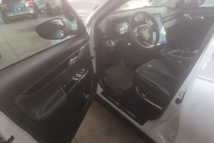 小鹏G3 2021款 G3i 460N中控内饰7003