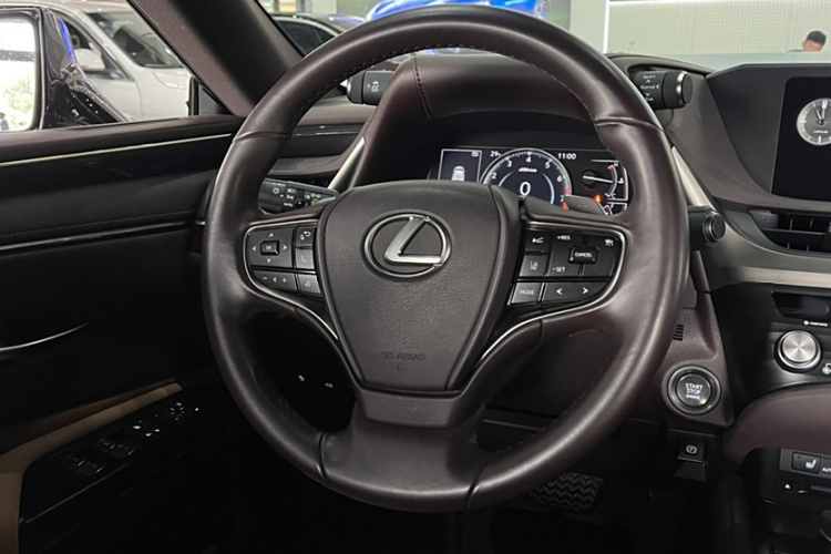 雷克萨斯ES 2020款 200 卓越版局部细节13