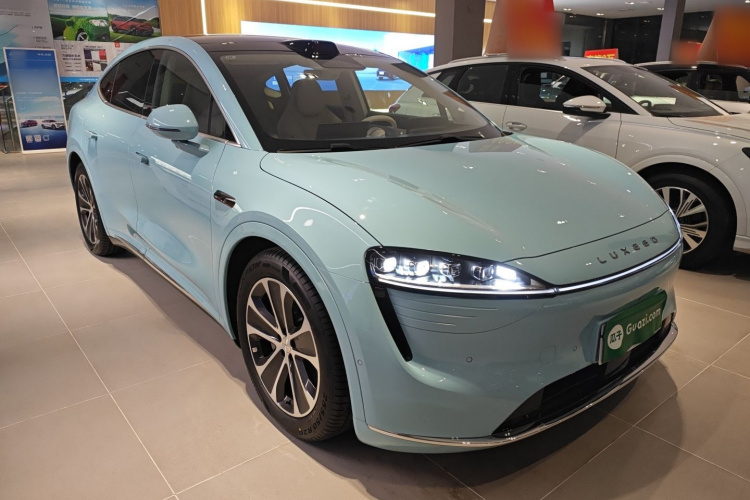 鸿蒙智行 智界R7 2024款 纯电 802km Max车身外观3