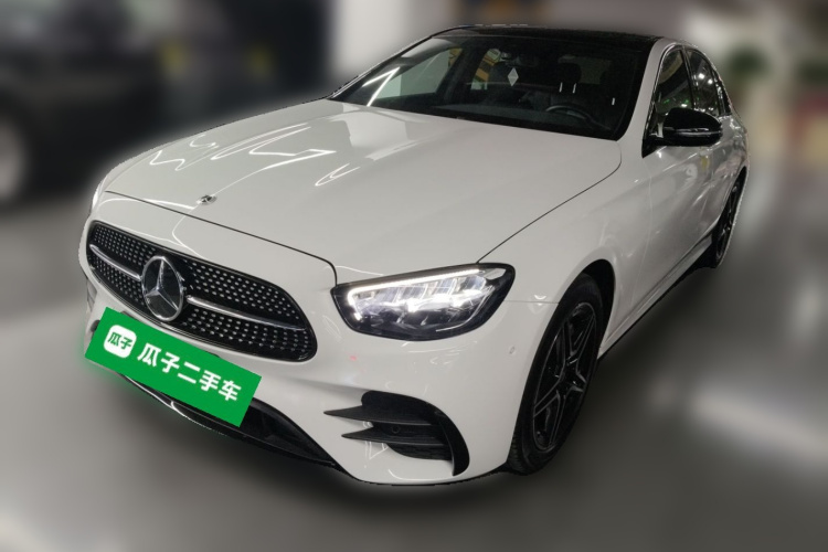 奔驰E级(进口) 2022款 E 300 时尚型运动版车身外观1