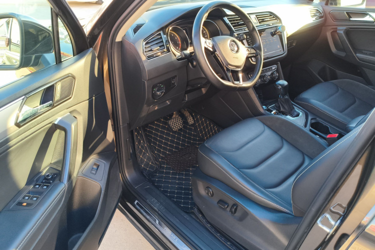 大众 途观L 2019款 改款 330TSI 自动两驱智动豪华版 国VI中控内饰7003