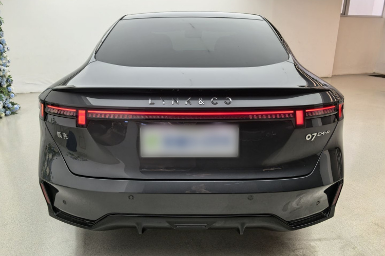 领克07 2024款 EM-P 126长续航 Ultra车身外观6008