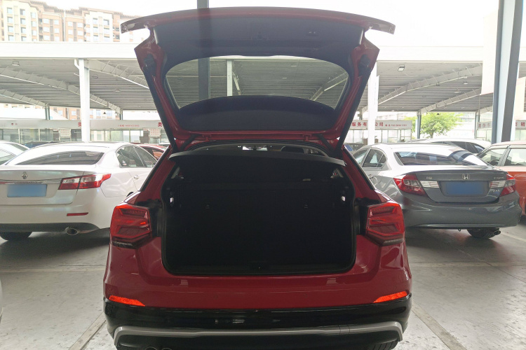 奥迪Q2L 2018款 35 TFSI 时尚动感型 国V中控内饰23