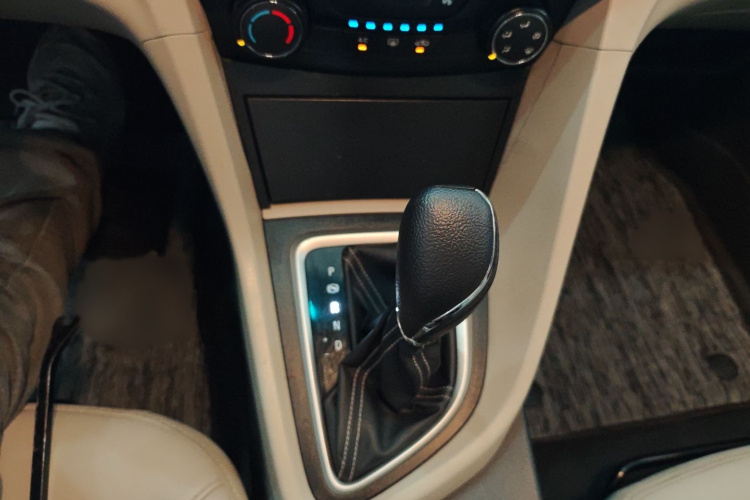 别克 英朗 2017款 15N 自动精英型局部细节18