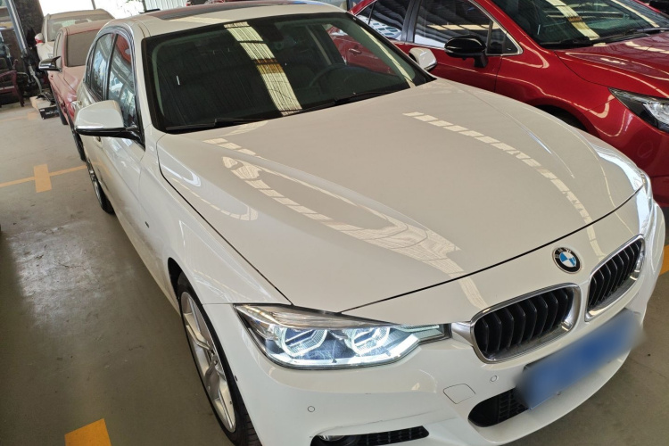 宝马3系 2019款 320Li M运动套装车身外观3