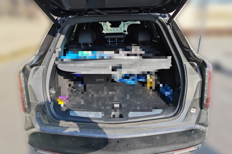 凯迪拉克XT5 2025款 2.0T 尊贵型中控内饰23