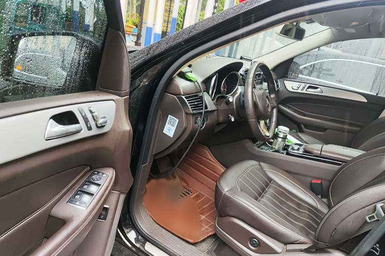 奔驰GLE 2015款 GLE 320 4MATIC中控内饰7003