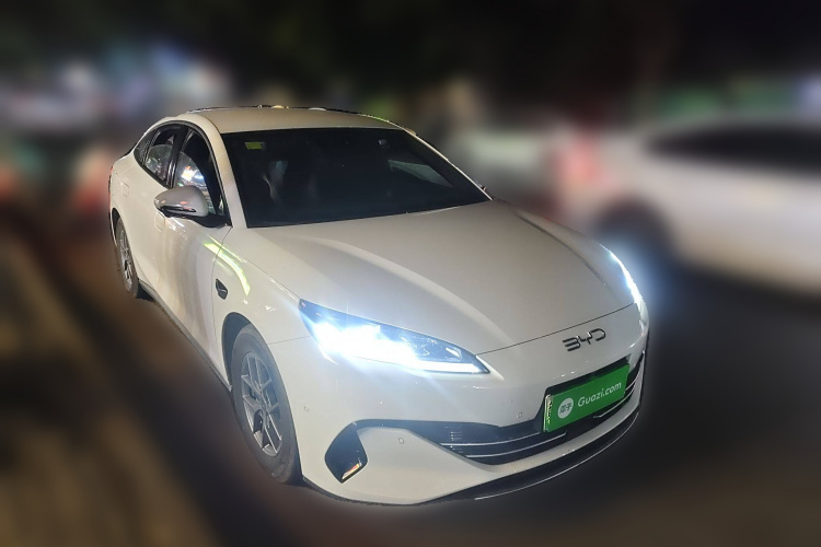 比亚迪 海豹06新能源 2025款 DM-i 智驾版 80KM豪华型车身外观3