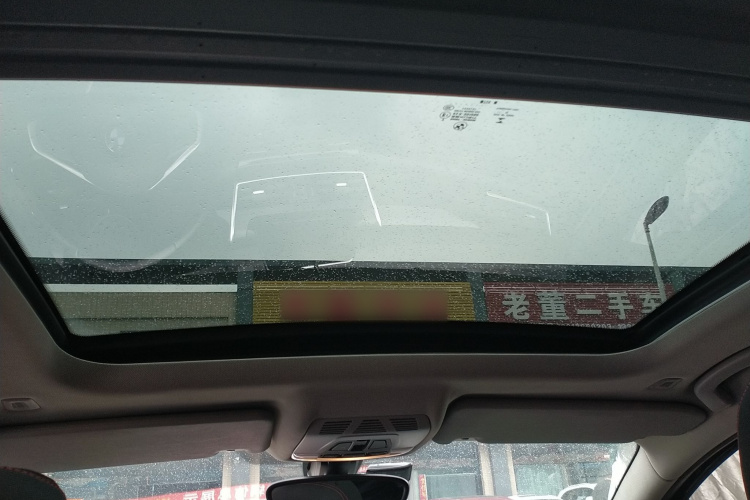 宝马2系多功能旅行车 2015款 218i 运动设计套装中控内饰22