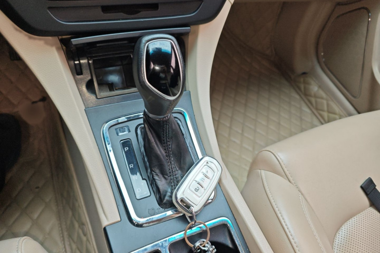 吉利汽车 帝豪 2017款 三厢百万款 1.5L CVT豪华型局部细节18