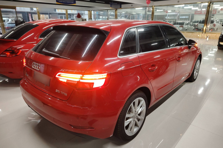 奥迪A3 2017款 Sportback 35 TFSI 进取型车身外观7