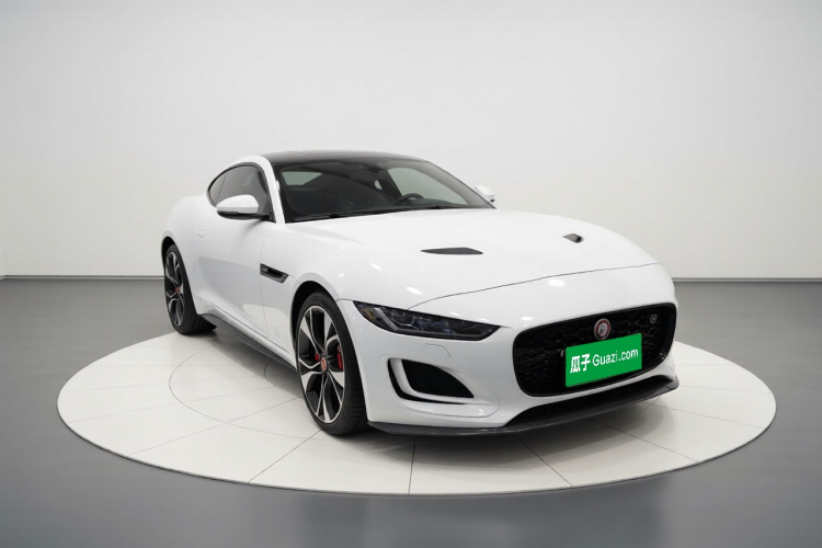 捷豹F-TYPE 2021款 P300 后驱First Edition硬顶版车身外观3