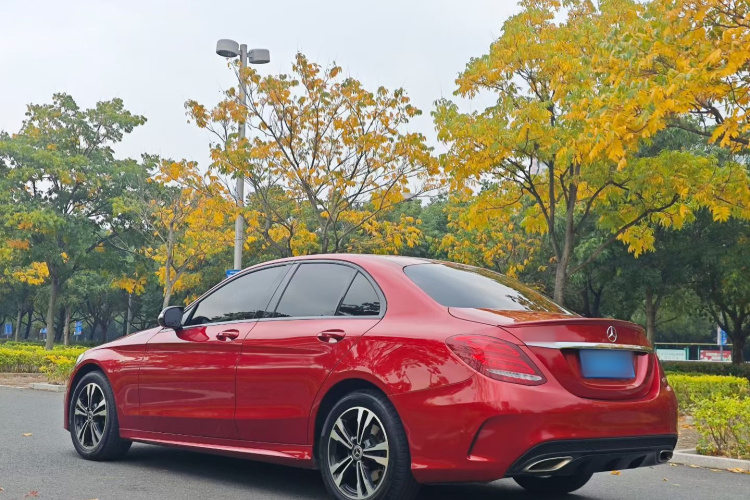 奔驰C级 2018款 C 200 运动版车身外观6004