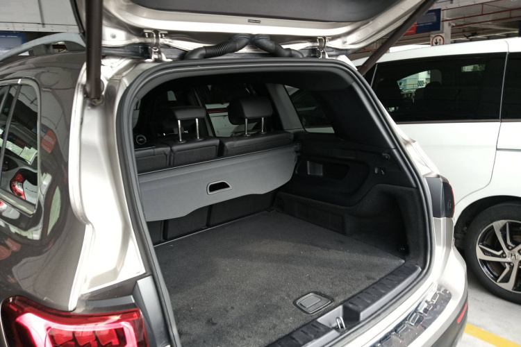 奔驰GLB 2020款 改款 GLB 200 动感型中控内饰23