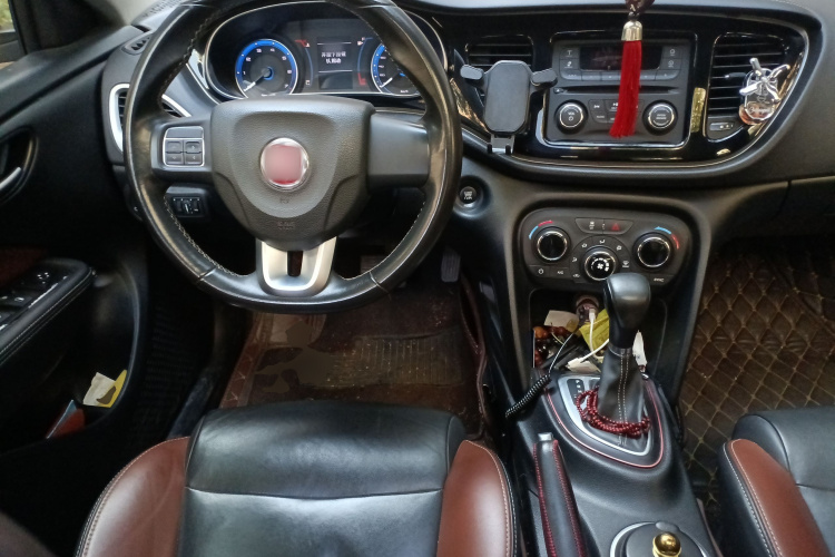 菲亚特 菲翔 2015款 1.4T 自动劲享版中控内饰13