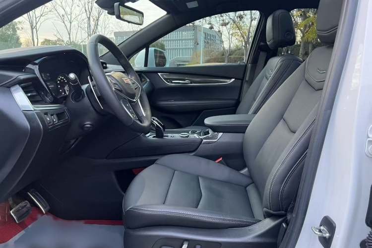 凯迪拉克XT5 2022款 2.0T 四驱尊贵型中控内饰7003